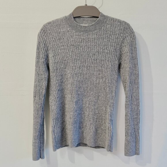 Club Monaco Gray 100% Cashmere Sweater - Picture 5 of 9